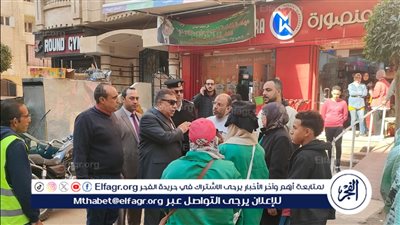 خلال جولته بطلخا.. محافظة الدقهلية:يكلف بالالتزام بوضع صناديق القمامة أمام المحلات 