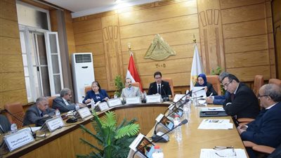 رئيس جامعة بنها يترأس اجتماع مجلس إدارة مركز ضمان الجودة
