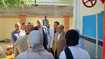 وكيل وزارة الصحة بأسيوط يفاجئ العاملين بمستشفى الصدر بحى شرق 