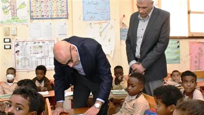 فى زيارة مفاجئة.. وزير التربية والتعليم ومحافظ أسوان يتفقدان عددًا من مدارس المحافظة
