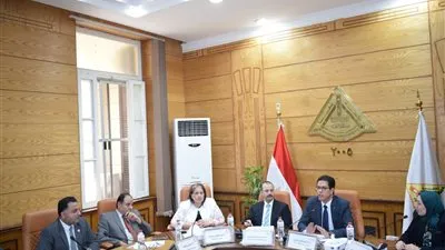 إطلاق تطبيق رابط لميكنة المخاطبات والمراسلات الإدارية بين قطاعات جامعة بنها