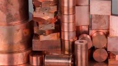 سعر النحاس ينخفض دون 9 آلاف دولار