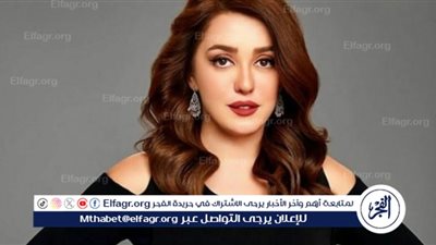 كندة علوش تتألق بالأحمر في مهرجان القاهرة السينمائي