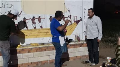 رئيس مدينة الأقصر يتابع تجميل محولات الكهرباء وتحويلها إلى لوحات فنية