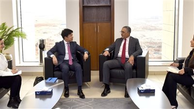 الهيئة العامة للاستثمار والمناطق الحرة وبنك اليابان للتعاون الدولى يبحثان آليات تمويل الاستثمار في قطاع الهيدروجين الأخضر