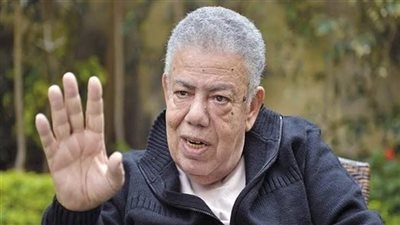 نقل السيناريست الكبير بشير الديك للعناية المركزة 