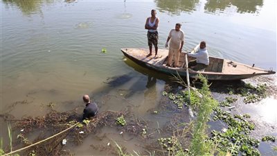مصرع سيدة وإصابة ٧ آخرين إثر انقلاب سيارة فى ترعة بالمنوفية