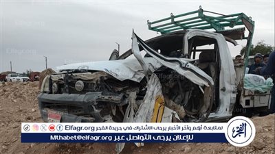 مصرع وإصابة 13 شخصا إثر حادث تصادم بين سيارتين ربع نقل فى أسيوط 