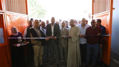 محافظ أسوان يفتتح معرض السلع الغذائية المتكامل بكوم أمبو بتخفيضات تصل إلى 30 %