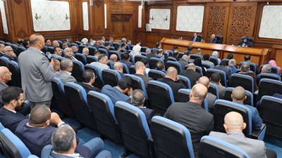 عاجل| وزير الصناعة والنقل: عدم تقنين أي منشأة صناعية يتم إنشائها بعد أكتوبر 2023 إلا بتوافر التراخيص اللازمة