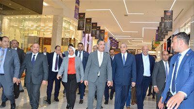 باستثمارات تتجاوز 8 مليارات جنيه.. وزير التموين يتفقد المنطقة التجارية بطنطا