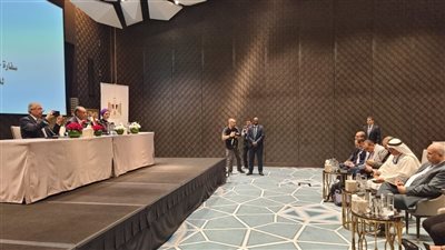 وزير الخارجية والهجرة يعقد لقاءً مع ممثلي وسائل الإعلام الكويتية والأجنبية بالكويت