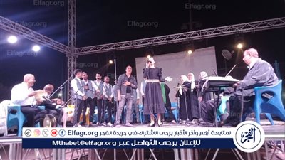 الإنشاد والموسيقى العربية تختتمان فعاليات المسرح المتنقل بمدينة 15 مايو