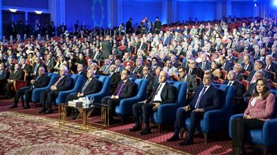 محافظ أسوان يشارك في افتتاح الملتقى والمعرض الدولي السنوي للصناعة بمركز المنارة