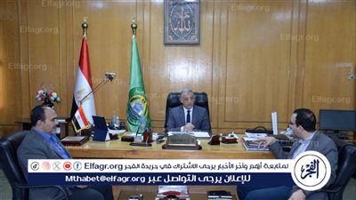 محافظ الإسماعيلية يتابع اللمسات النهائية لسوق اليوم الواحد 