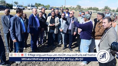 رئيس جامعة سوهاج يشارك في زراعة القمح والشعير والبرسيم بمزرعة الكوثر