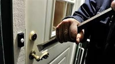 اعترافات مثيرة للمتهمين بسرقة مشغولات ذهبية من فيلا في الشيخ زايد