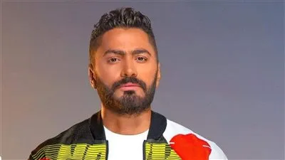 بعد زلة محمد رحيم.. تامر حسني يدافع عن شيرين عبد الوهاب: نيتها كانت تكريمه  