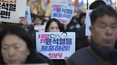 معلومات لا تعرفها عن الأحكام العرفية في كوريا الجنوبية وعن تجربتها السابقة في الثمانينيات