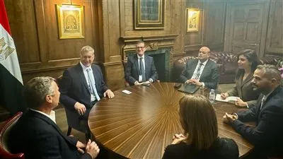  عا إكسون موبيل تبدأ اعمال التنقيب عن الغاز الطبيعي لمصر في غرب البحر المتوسط