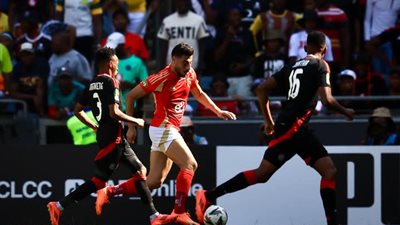 أورلاندو بايرتس يوقف انتصارات الأهلي في افريقيا ويتعادل معه سلبيًا 