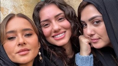 نيللي كريم وجيهان الشماشرجي وكندة من أول يوم تصوير 