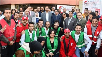 2500 مستفيد من قافلة جامعة عين شمس التنموية الشاملة لمحافظة سوهاج