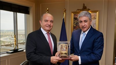 مباحثات مصرية أردنية لتعزيز التعاون بين البلدين في مجالي السياحة والآثار
