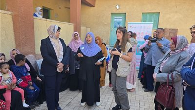 برنامج الأغذية العالمي والاتحاد الأوروبي يتفقدان أنشطة برنامج الألف يوم الأولى في حياة الطفل بأسوان
