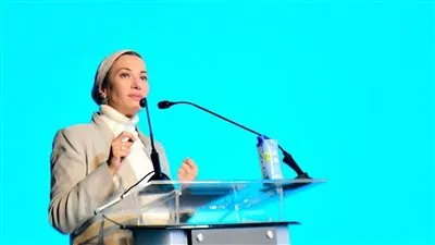 وزيرة البيئة تفتتح أول خط إنتاج في مصر لإعادة تدوير عبوات الكرتون المستخدمة 