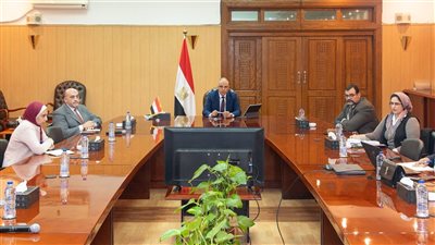 تسهيلا على المواطنين.. وزير الري يتابع إجراءات التحول الرقمي لمنظومة التراخيص
