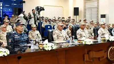 وزير الدفاع والإنتاج الحربي يشهد المرحلة الرئيسية لمشروع مراكز القيادة التعبوي تنفيذ المنطقة الجنوبية العسكرية 