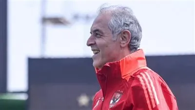 بعد موافقة كولر.. الأهلي يتجه لفسخ عقد لاعبه قبل نهاية مدة التعاقد 