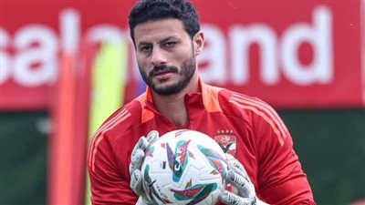 محمد الشناوي يتعرض للإصابة بمران الأهلي اليوم.. وطبيب الفريق أحمد جاب اللّٰه يحدد مدة الغياب 