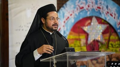 الأنبا باخوم يشهد اللقاء الثالث من السلسلة الرابعة لاجتماعات الشباب وأبونا المطران