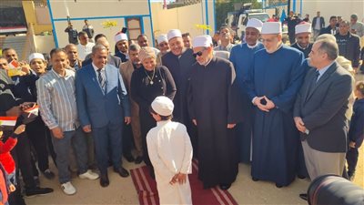 شيخ الأزهر يفتتح معهد محمد عطيتو الابتدائي للغات بالأقصر.. صور
