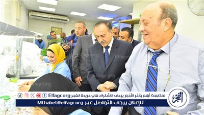 محافظ أسيوط يتفقد مصنعًا للمستلزمات الطبية بالمنطقة الصناعية بعرب العوامر بمركز أبنوب 