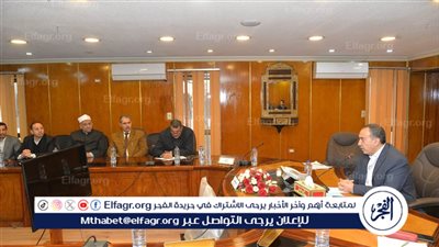 محافظ أسيوط يوجه بتضافر الجهود والتواصل المباشر مع المواطنين وتلبية طلباتهم 