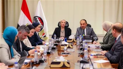 وزير قطاع الأعمال العام يستقبل وزيرة البيئة ويبحثان تعزيز التعاون لتنشيط السياحة البيئية 