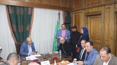 محافظ القليوبية يوفر فرص عمل خلال اللقاء الجماهيري بالقناطر