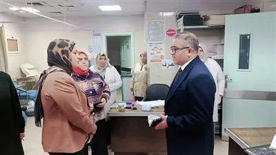 مدير التأمين الصحي بالقليوبية يتفقد مستشفى بنها النموذجي لتحسين الخدمات وتطوير الأداء