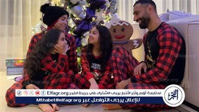على طريقة كريستيانو رونالدو.. محمد صلاح يحتفل مع عائلته بالكريسماس