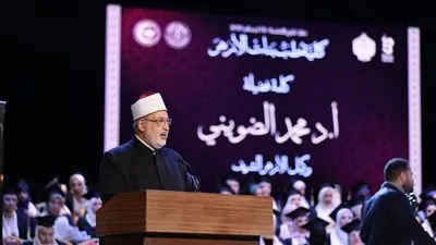 وكيل الأزهر يشارك في حفل تخريج الدفعة الـ52 لكلية طب البنات بالقاهرة
