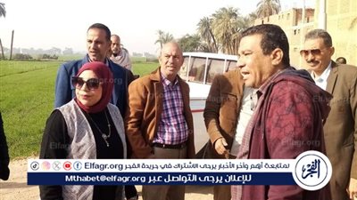 رئيس مركز أبنوب بأسيوط تترأس أول حملة لها لرفع المخلفات وتسوية وتمهيد الطرق 