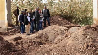 جهود مكثفة للجنه وزارة الإسكان والشركة القابضة لإعادة المياه للمناطق باسوان