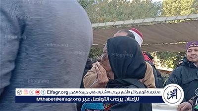 تشييع جثمان الفنان أحمد عدوية وسط أجواء حزينة وبكاء مؤثر لسيدة عاملة 