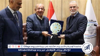 محافظ بغداد يكرم لطفي لبيب ونزار الفارس بدرع الإبداع في بغداد