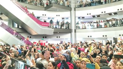 أهالي بنها يحتفلون بليلة رأس السنة 