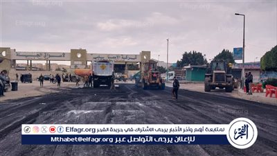 مديرية الطرق والنقل بالإسماعيلية تواصل تطوير شارع سوق الجملة ومنطقة إسكان مبارك