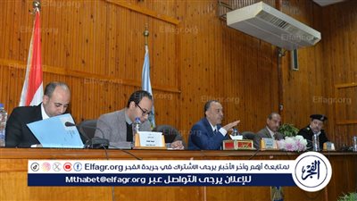 محافظ أسيوط يعلن عن إصدار كارت يطلق عليه ميزة لمكافأة من ينجح في تنظيم الأسرة 